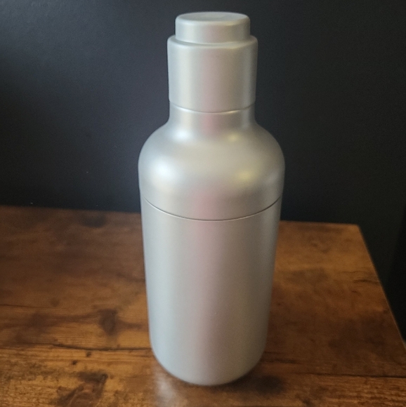 Nespresso Barista Collection Shaker - Picture 2 of 2